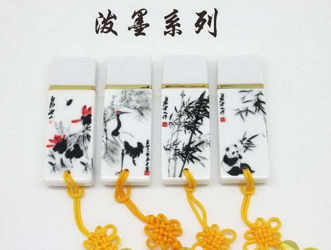 泼墨马图陶瓷u盘